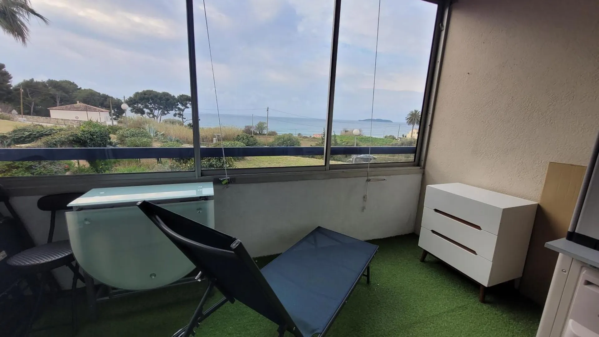 Apartment Studio Avec Terrasse-Loggia Vue Mer La Ciotat France